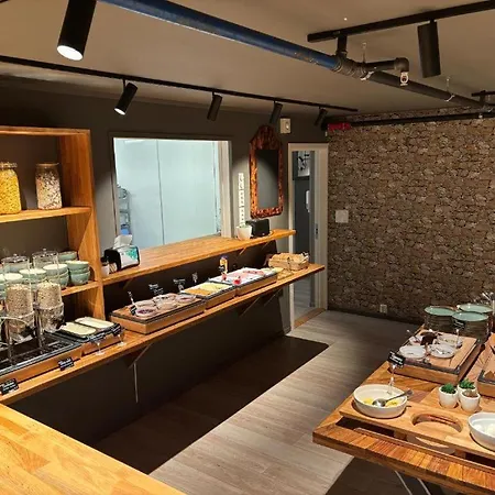 Reinebua Bed & Breakfast Reine