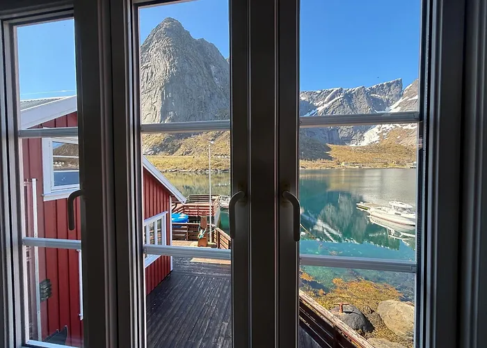 Reinebua Bed & Breakfast Reine